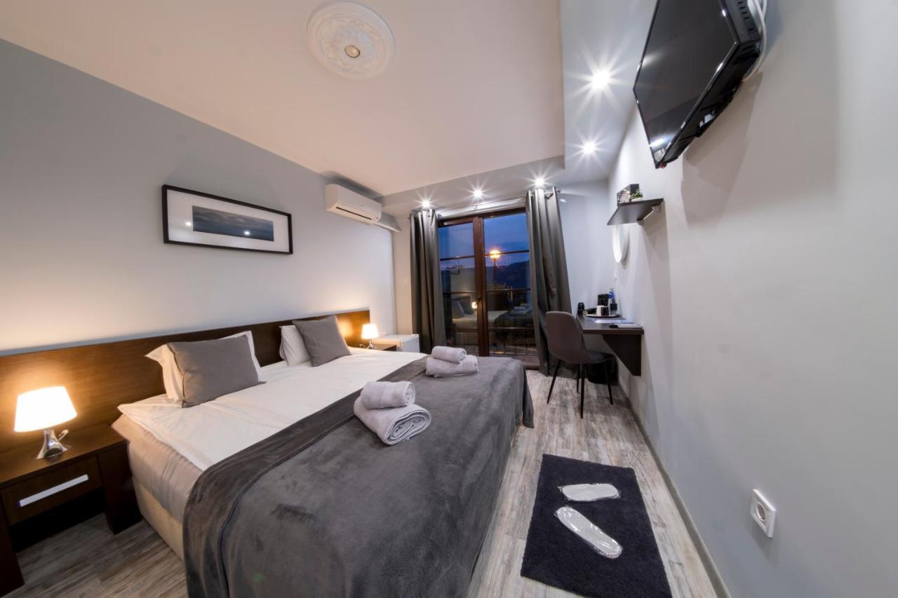 The Hill Hotel Veliko Tarnovo Buitenkant foto
